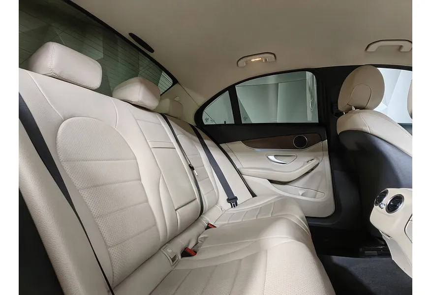 Mercedes-Benz C-Класс C 200 4Matic 9G-Tronic (184 л.с.) Особая серия Черный в АВИЛОН. Слайд №16