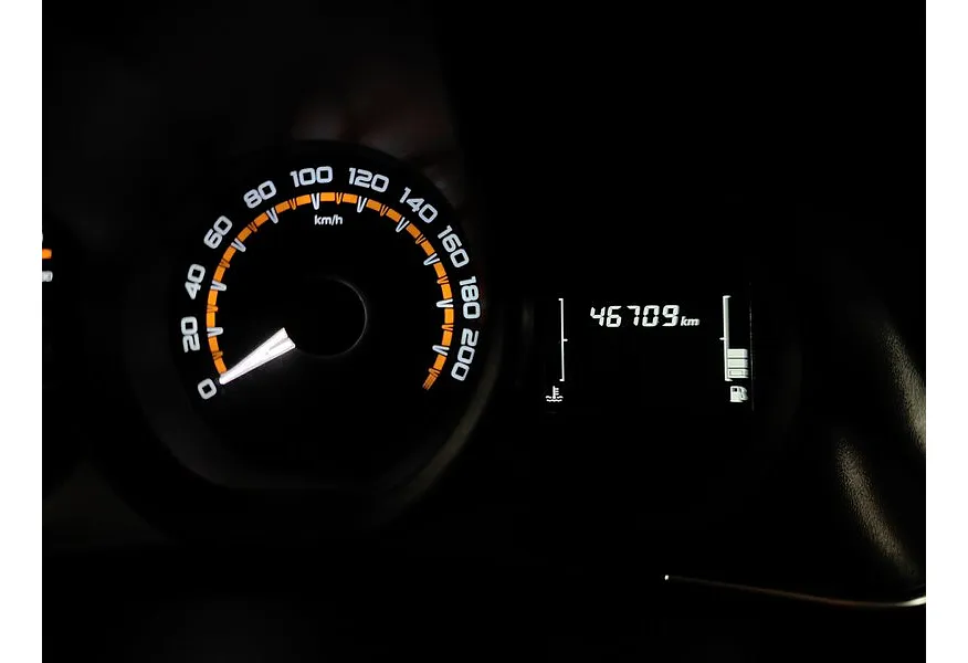 ВАЗ (Lada) XRAY 1.6 MT (106 л.с.) Серый в АВИЛОН. Слайд №20