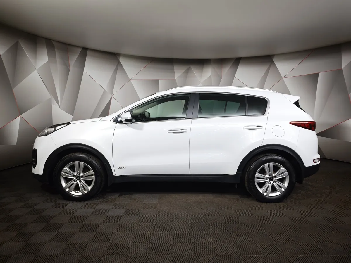 Kia Sportage 2.0 AT 4WD (150 л.с.) Prestige Белый в АВИЛОН. Слайд №5