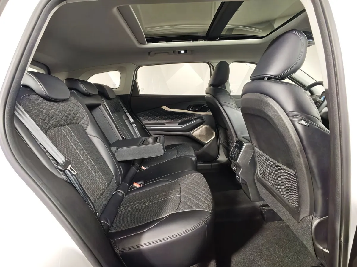 EXEED TXL 1.6 TGDI DCT7 AWD (186 л.с.) Белый в АВИЛОН. Слайд №16