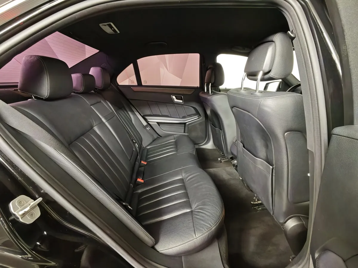 Mercedes-Benz E-Класс E 400 4Matic 7G-Tronic Plus (333 л.с.) Черный в АВИЛОН. Слайд №15