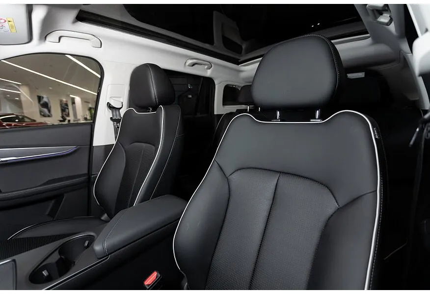 JAECOO J6 1.5T DCT 2WD (147 л.с.) Престиж Белый в АВИЛОН. Слайд №4