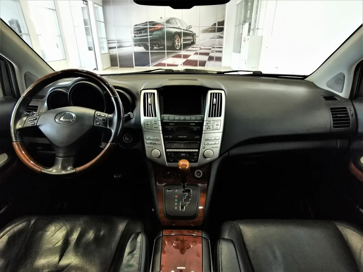 Lexus RX 400h CVT AWD (210 л.с.) Серебристый в АВИЛОН. Слайд №13