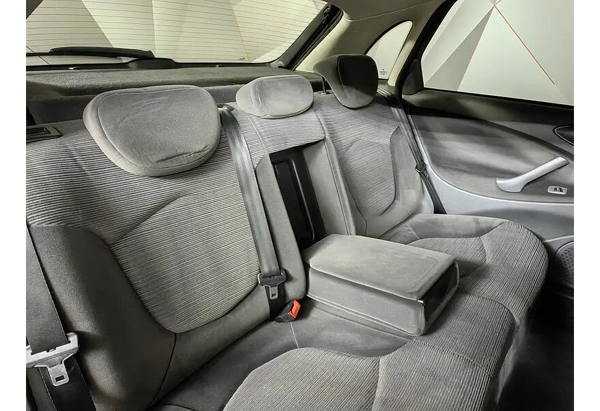 Citroen C5 2.0 AT (140 л.с.) Коричневый в АВИЛОН. Слайд №15