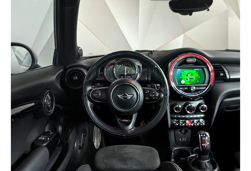 MINI 3 двери JCW 2.0 AT (231 л.с.) Черный в АВИЛОН. Слайд №15