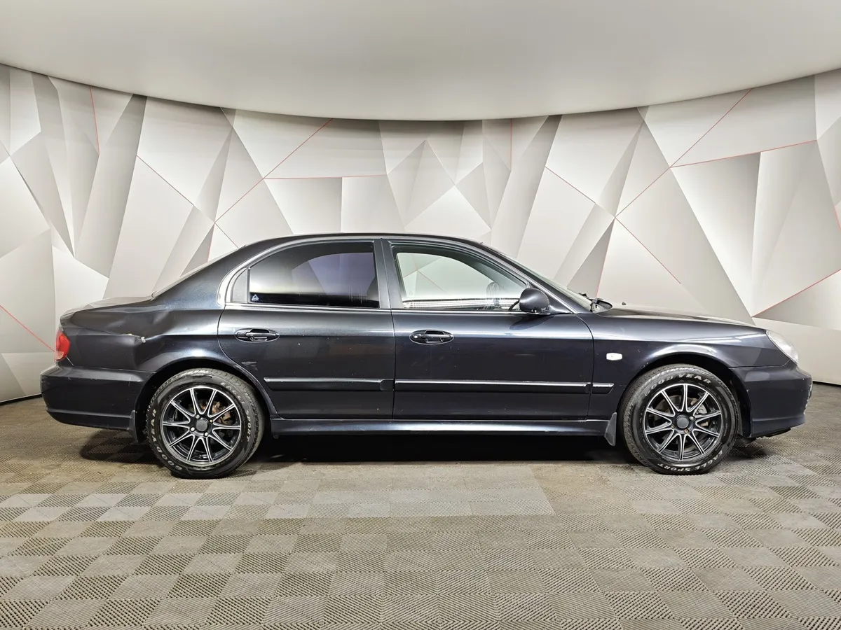 Hyundai Sonata 2.0 AT (137 л.с.) AT7 Черный в АВИЛОН. Слайд №6