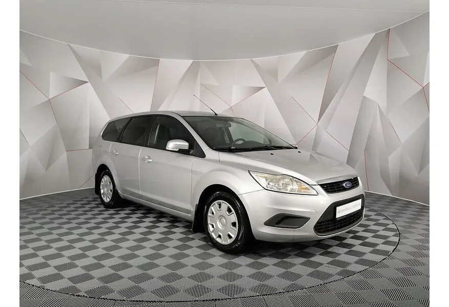 Ford Focus 1.8 MT (125 л.с.) Comfort Серебристый в АВИЛОН. Слайд №2