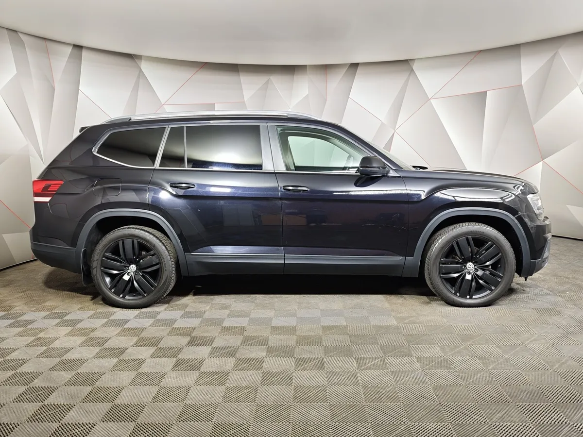 Volkswagen Teramont 3.6 V6 AT 4Motion (249 л.с.) Respect Черный в АВИЛОН. Слайд №6