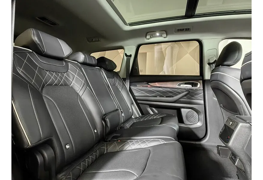 EXEED VX 2.0 AMT AWD (249 л.с.) President Черный в АВИЛОН. Слайд №15