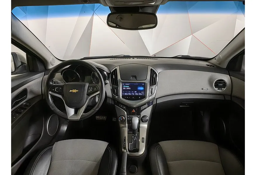Chevrolet Cruze 1.4 Turbo AT (140 л.с.) Серебристый в АВИЛОН. Слайд №13
