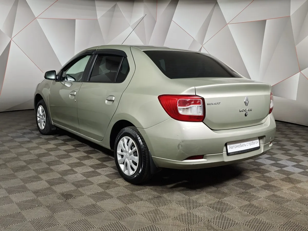 Renault Logan 1.6 MT (82 л.с.) Бежевый в АВИЛОН. Слайд №4