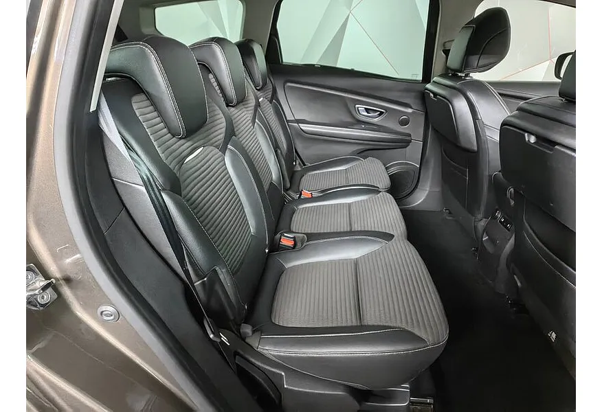 Renault Scenic 1.6 dCi AMT (160 л.с.) Коричневый в АВИЛОН. Слайд №16