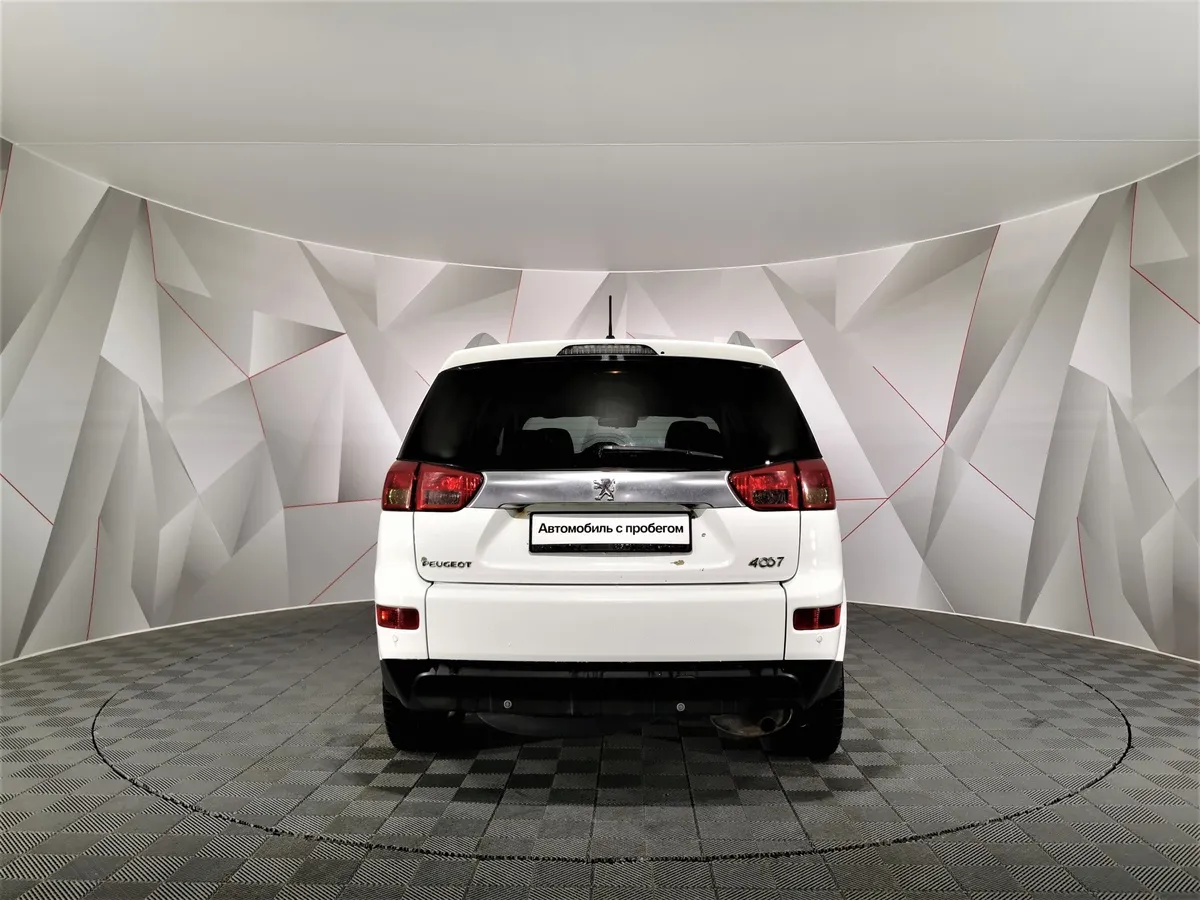 Peugeot 4007 2.4 CVT 4x4 (170 л.с.) Белый в АВИЛОН. Слайд №8