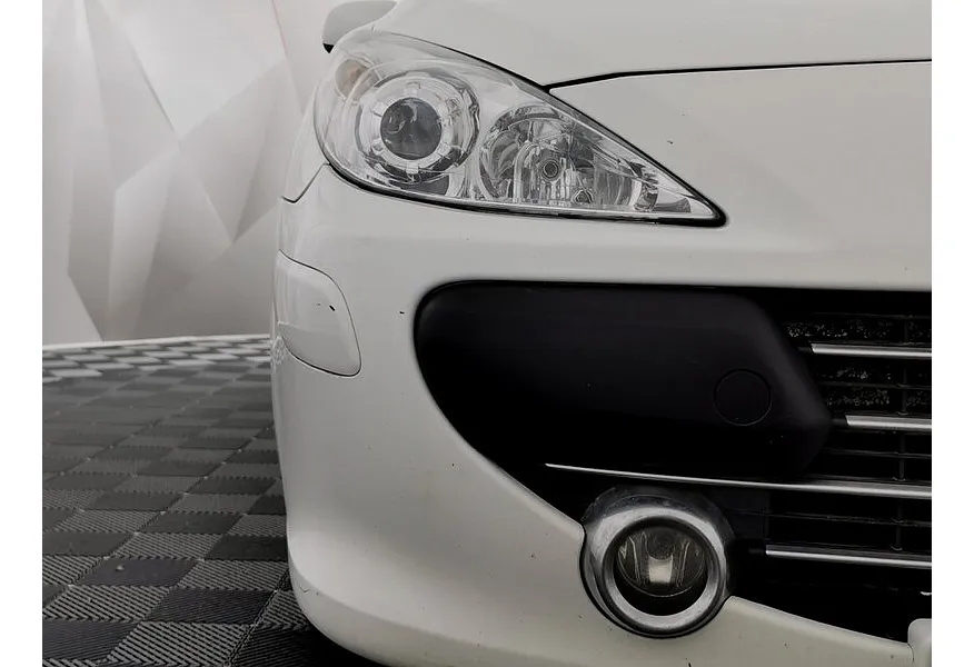 Peugeot 307 1.6 AT (110 л.с.) Белый в АВИЛОН. Слайд №10