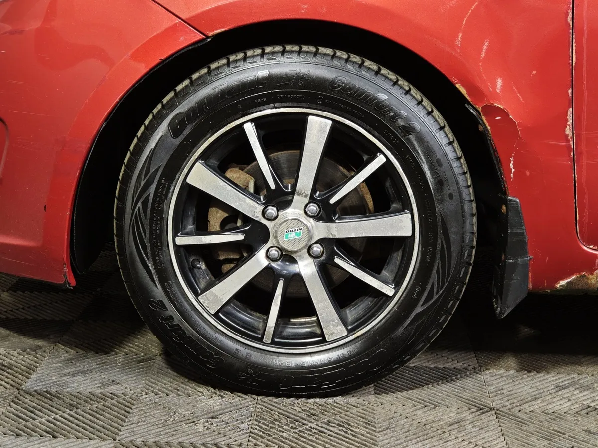 Kia Rio 1.6 MT (123 л.с.) Красный в АВИЛОН. Слайд №9
