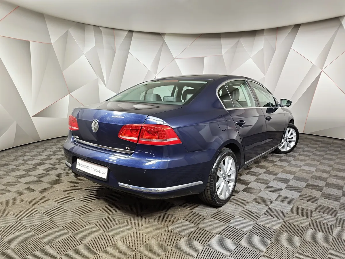 Volkswagen Passat 1.8 TSI DSG (152 л.с.) Highline Синий в АВИЛОН. Слайд №2