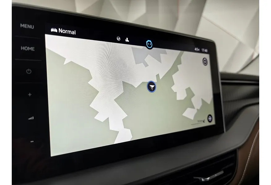 Skoda Kodiaq 2.0 TSI DSG 4WD (220 л.с.) Белый в АВИЛОН. Слайд №21