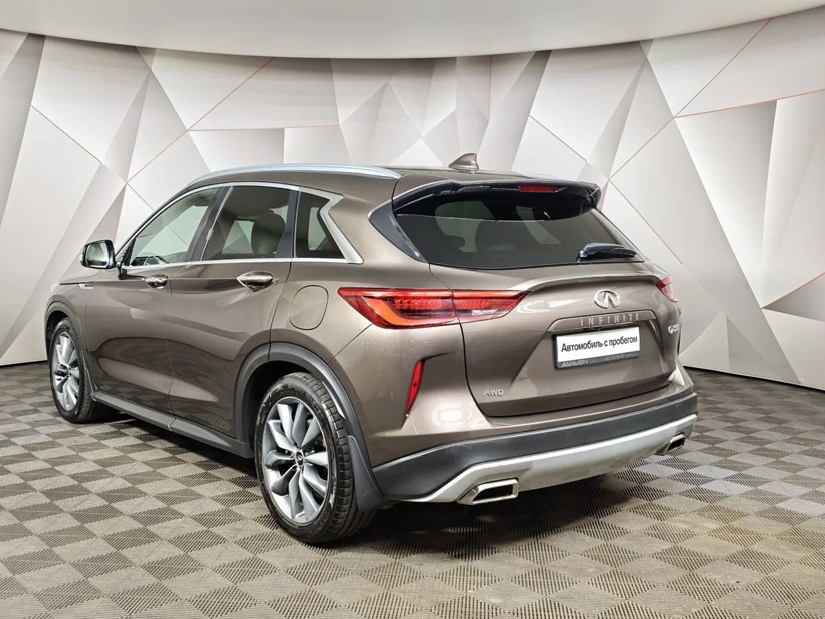 Infiniti QX50 2.0 VC-T CVT AWD (249 л.с.) Коричневый в АВИЛОН. Слайд №4