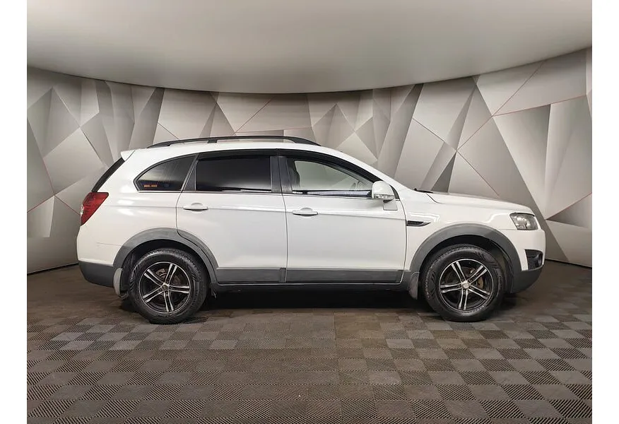 АВИЛОН - Chevrolet Captiva 2.2 TD MT (5 мест) (184 л.с.) Белый - slide 3