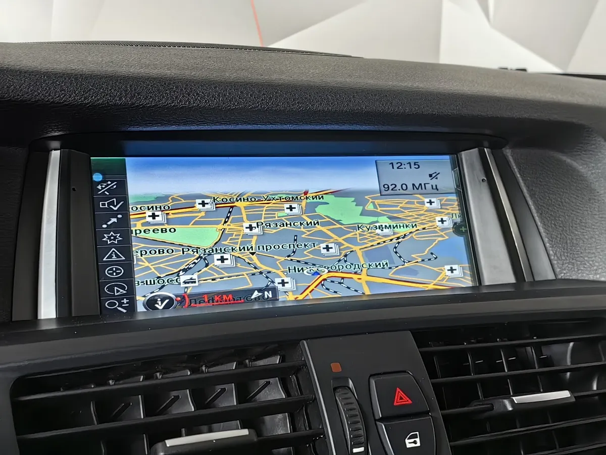 BMW X3 xDrive20d AT (184 л.с.) Base Локальная сборка Коричневый в АВИЛОН. Слайд №16