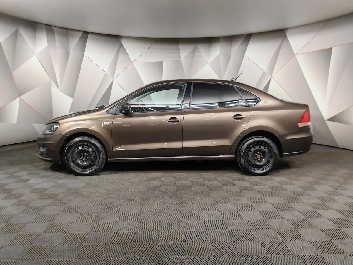 Volkswagen Polo 1.6 MPI AT (110 л.с.) Comfortline Коричневый в АВИЛОН. Слайд №5