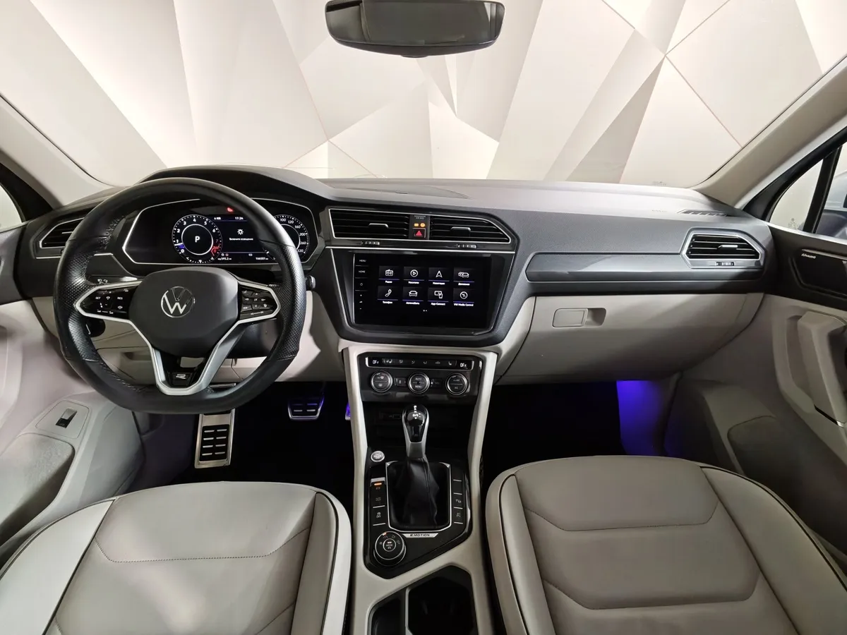 Volkswagen Tiguan 2.0 TSI 4Motion DSG (220 л.с.) Sportline Серебристый в АВИЛОН. Слайд №14