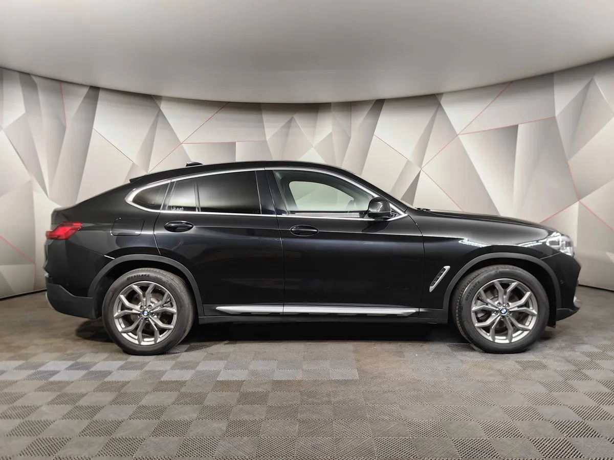 BMW X4 xDrive20d Steptronic (190 л.с.) xLine Черный в АВИЛОН. Слайд №6