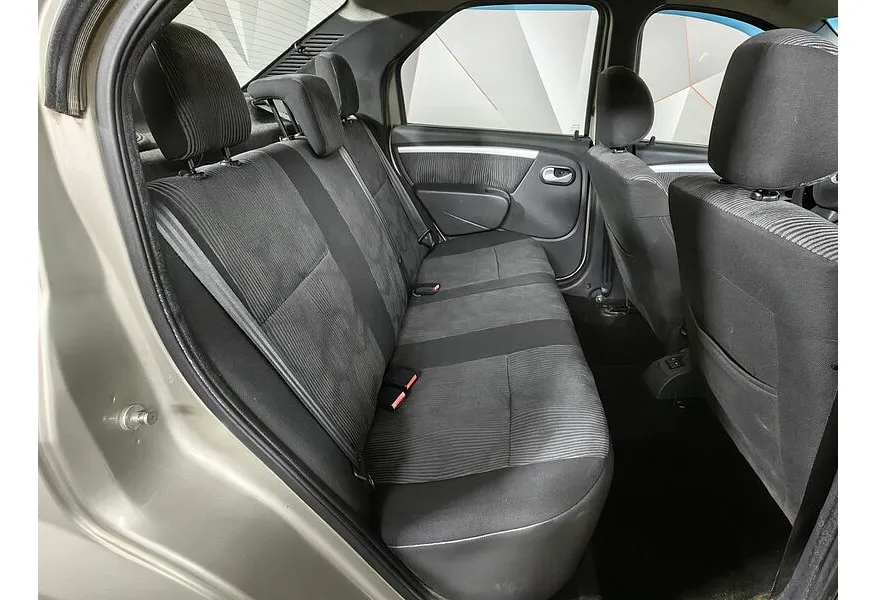 Renault Logan 1.6 MT (102 л.с.) Бежевый в АВИЛОН. Слайд №13