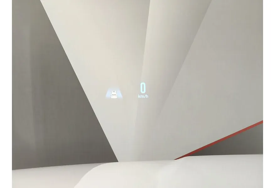 Chery Tiggo 8 Pro Hybrid 1.5T DHT 2WD (235 л.с.) Ultimate Белый в АВИЛОН. Слайд №22