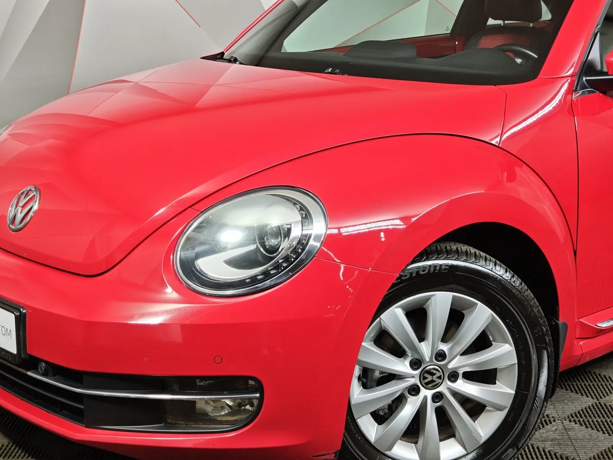 Volkswagen Beetle 1.2 TSI BlueMotion DSG (105 л.с.) Красный в АВИЛОН. Слайд №9