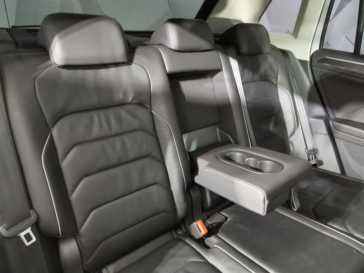 Volkswagen Tiguan 1.4 TSI 4Motion AT (150 л.с.) Exclusive Серый в АВИЛОН. Слайд №16