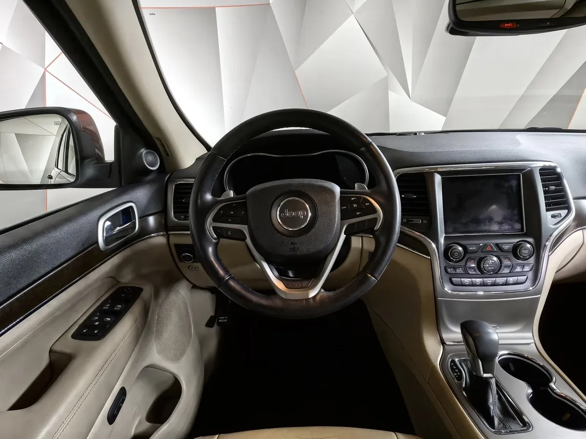 Jeep Grand Cherokee 3.0 AT AWD (238 л.с.) Laredo Красный в АВИЛОН. Слайд №19