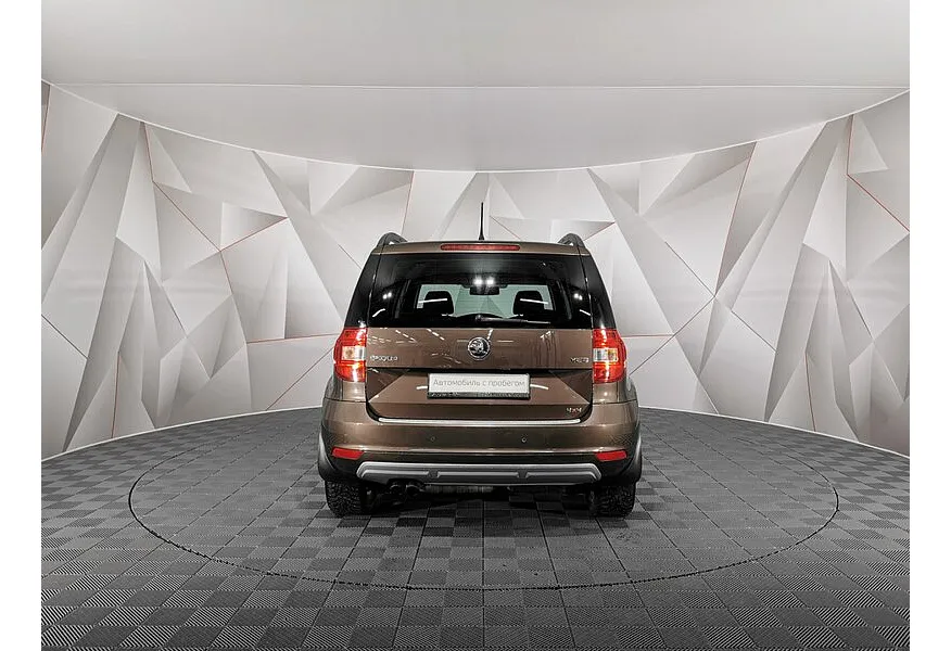 Skoda Yeti 1.8 TSI 4x4 DSG (152 л.с.) Коричневый в АВИЛОН. Слайд №8
