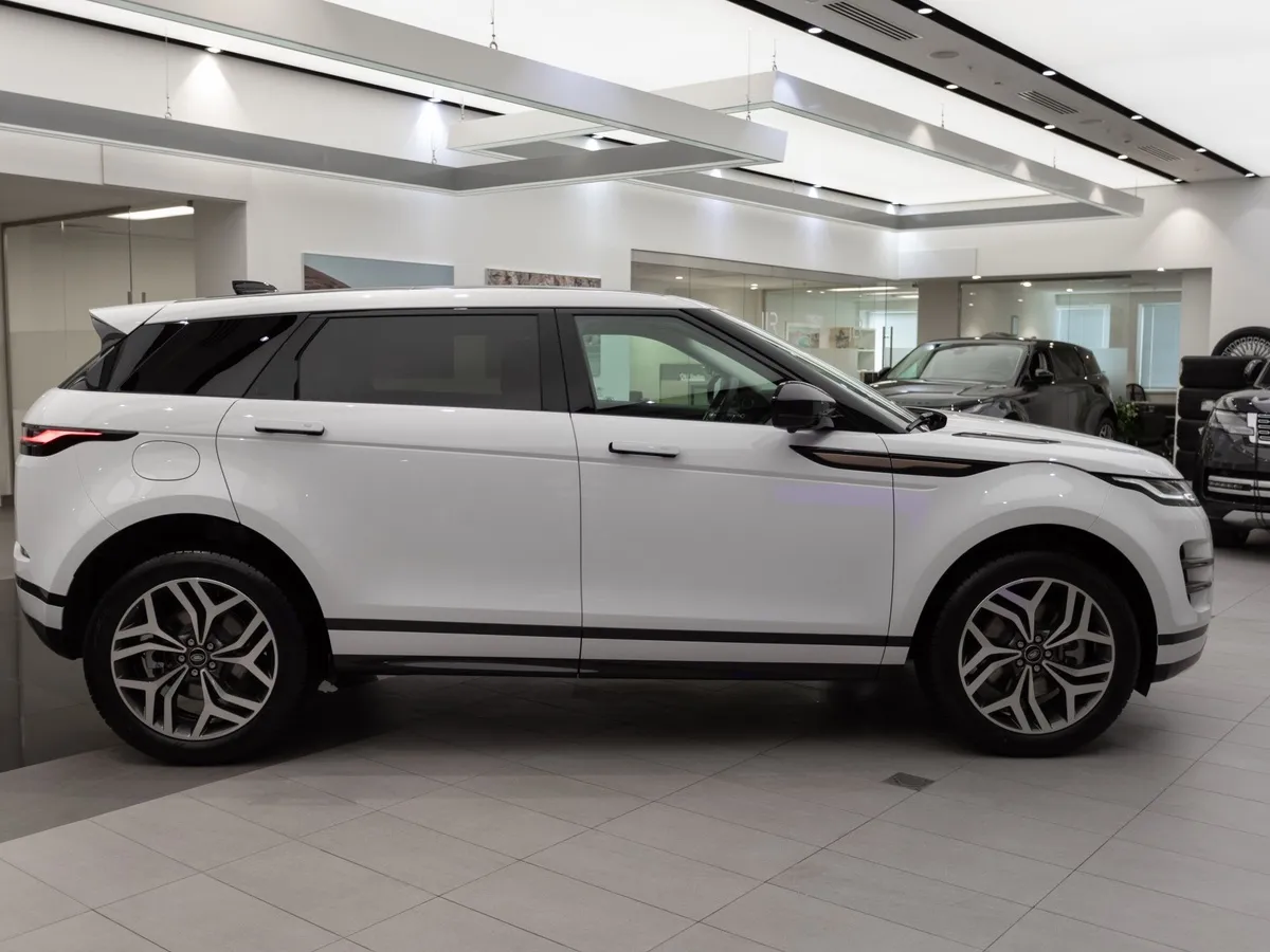 Land Rover Range Rover Evoque 2.0 AT 4WD (249 л.с.) Driving Light Glory Белый в АВИЛОН. Слайд №3