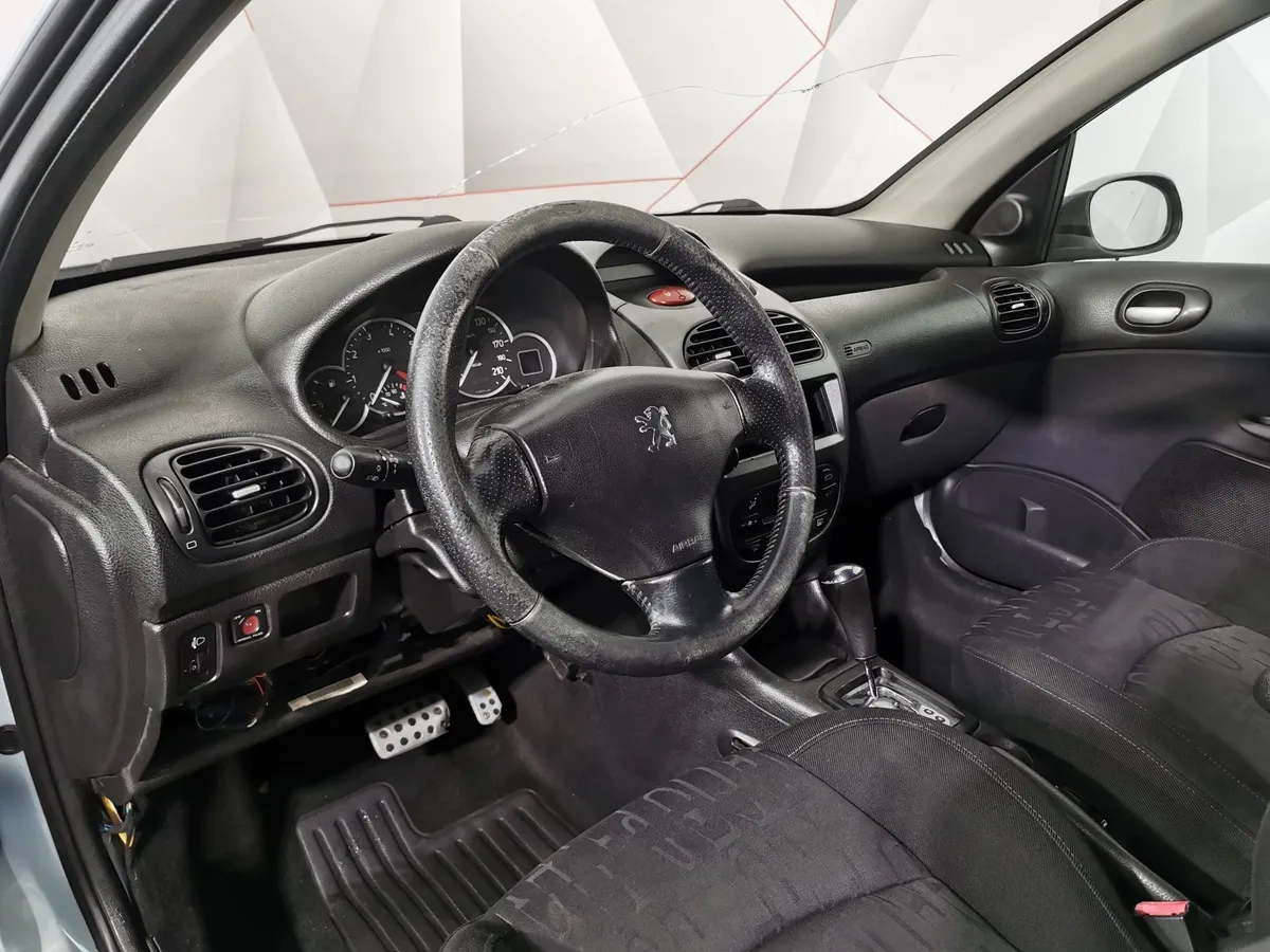 Peugeot 206 1.4 AT (75 л.с.) Серый в АВИЛОН. Слайд №16