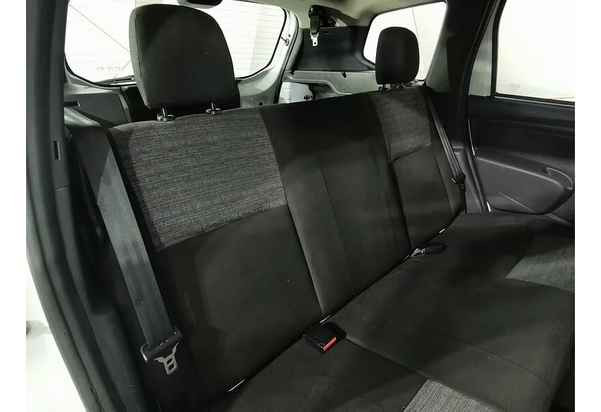 АВИЛОН - Renault Duster 1.6 MT 4x4 (114 л.с.) Белый - slide 8