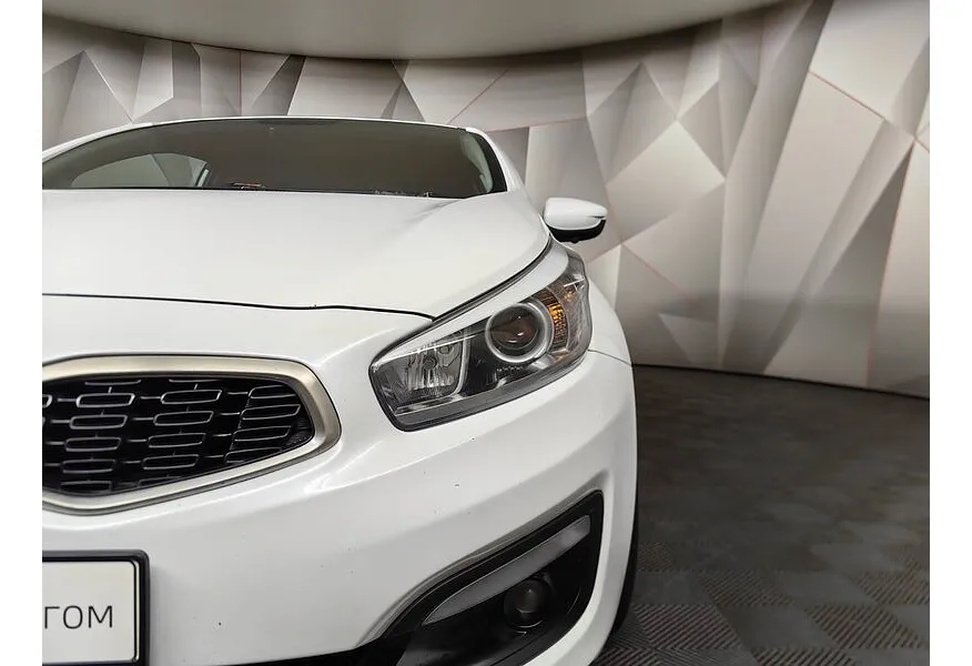 АВИЛОН - Kia Ceed 1.6 AT (130 л.с.) Comfort Белый - slide 16