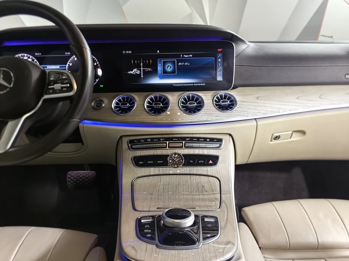 Mercedes-Benz E-Класс E 200 G-TRONIC (184 л.с.) Красный в АВИЛОН. Слайд №15