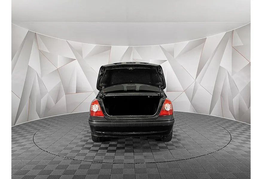 Hyundai Elantra 1.6 MT (105 л.с.) Черный в АВИЛОН. Слайд №12