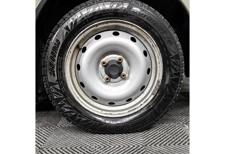 ВАЗ (Lada) Largus 1.6 MT 16 кл (5 мест) (105 л.с.) Серый в АВИЛОН. Слайд №9