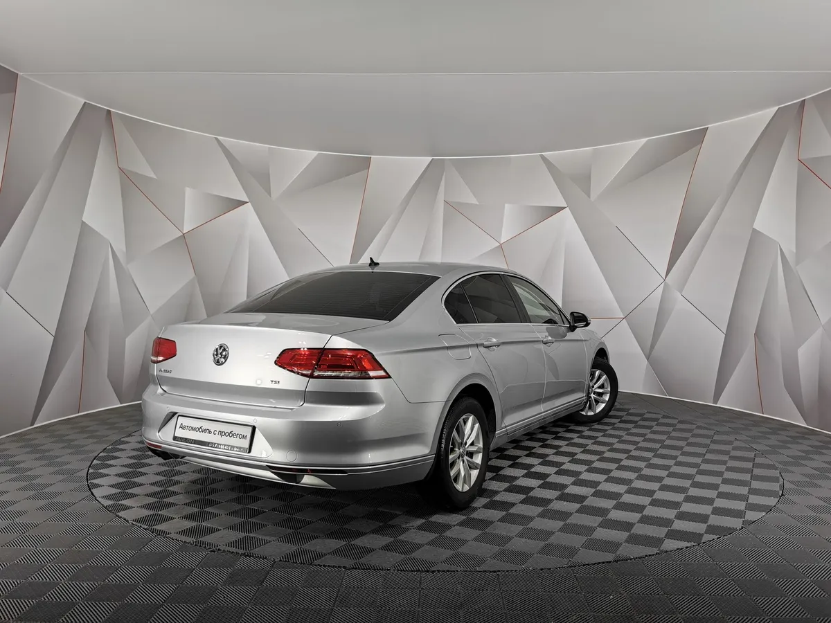 Volkswagen Passat 1.8 TSI BlueMotion DSG (180 л.с.) Comfortline Серебристый в АВИЛОН. Слайд №2