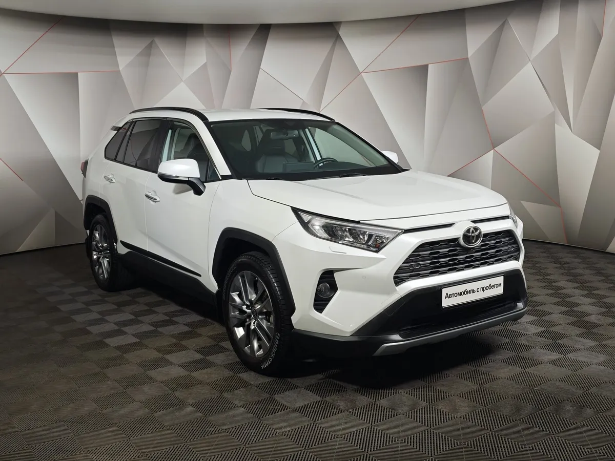 Toyota RAV4 2.0i CVT AWD (149 л.с.) Белый в АВИЛОН. Слайд №3