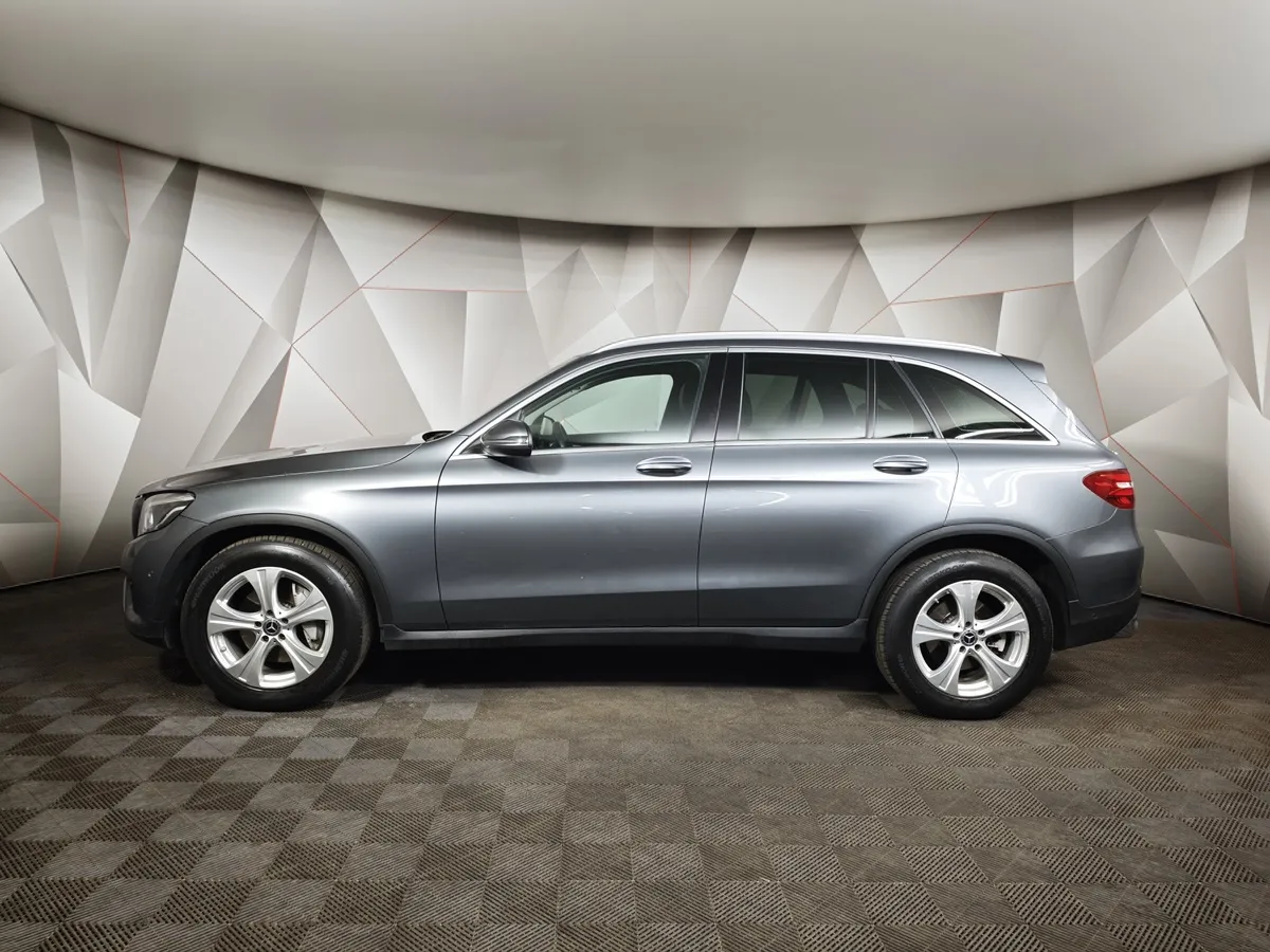 Mercedes-Benz GLC 250 9G-TRONIC 4MATIC (211 л.с.) Особая серия Серый в АВИЛОН. Слайд №5