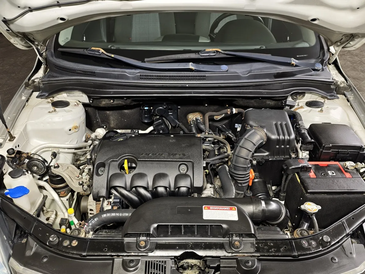Kia Ceed 1.6 AT (122 л.с.) Люкс Серебристый в АВИЛОН. Слайд №11