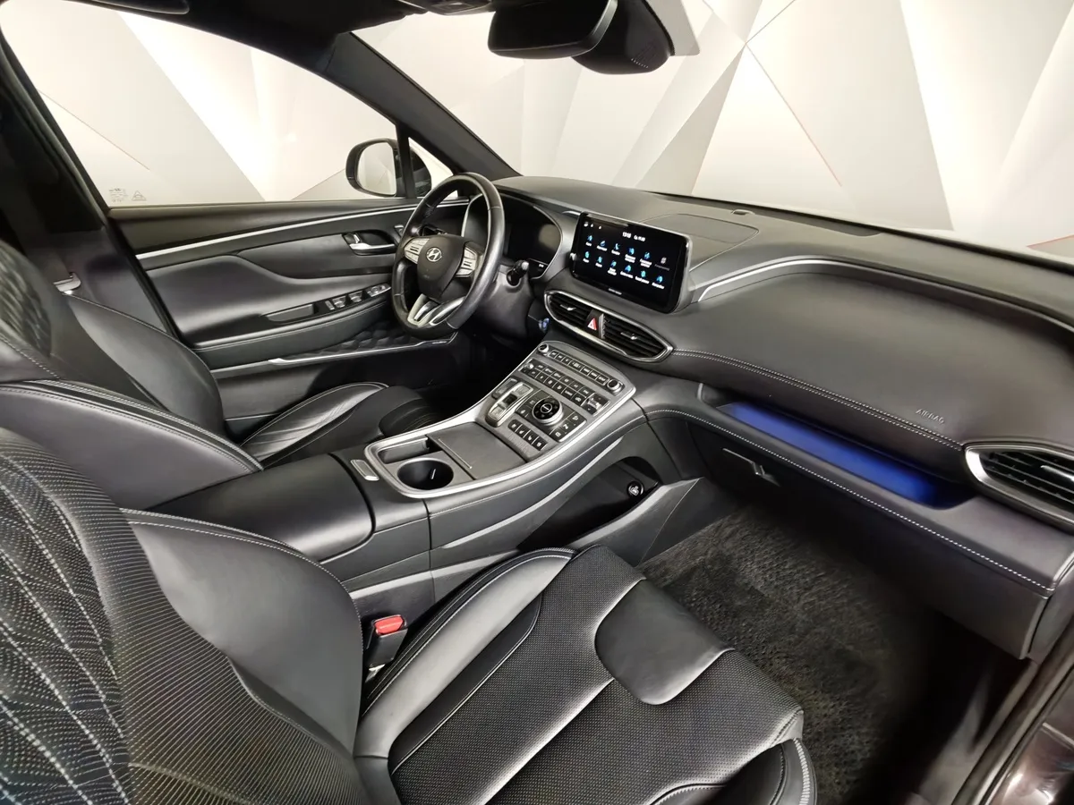 Hyundai Santa Fe 2.2 CRDi AWD 8AT (200 л.с.) Calligraphy Коричневый в АВИЛОН. Слайд №13