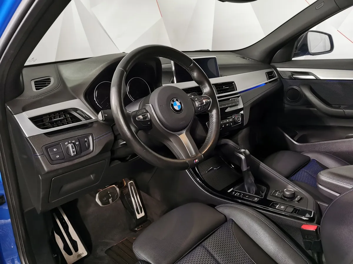BMW X2 18d xDrive AT (150 л.с.) M Sport Синий в АВИЛОН. Слайд №12