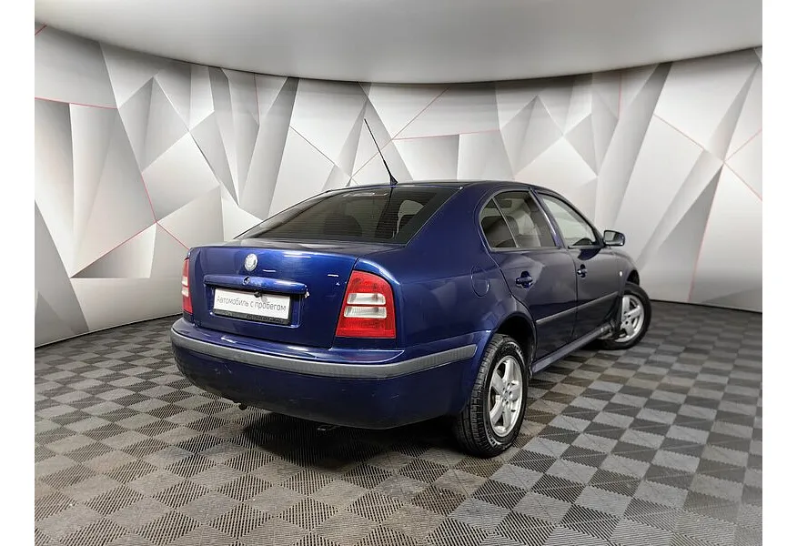 LIVE. Слайд №8