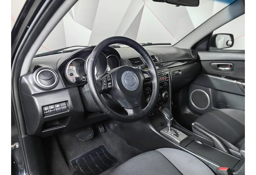 Mazda 3 1.6 AT (105 л.с.) Черный в АВИЛОН. Слайд №10