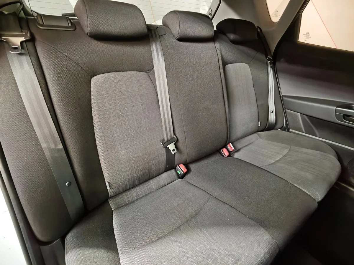 Kia Ceed 1.6 AT (122 л.с.) Белый в АВИЛОН. Слайд №17