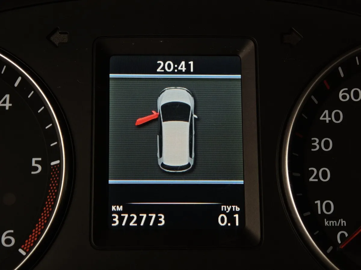 Volkswagen Touran 2.0 TDI DSG (110 л.с.) Highline Серебристый в АВИЛОН. Слайд №16